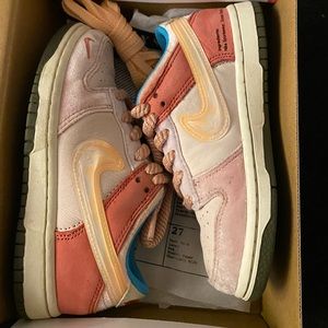 Little Kids Nike Dunk Low PS Strawberry Milk 11c